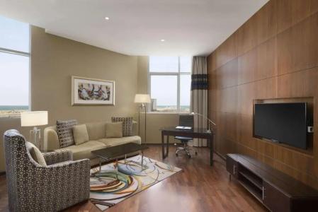 Ramada Abu Dhabi Corniche - 53