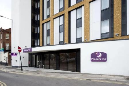 Premier Inn Tottenham Hale - 0