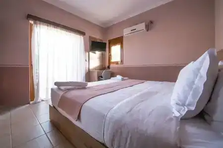 Cyrenia Guesthouse - 5