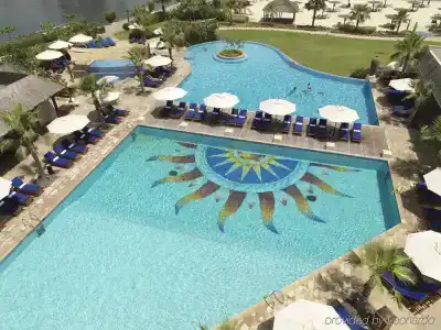 Radisson Blu Resort, Sharjah - 9