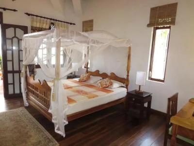 Lanka Beach Bungalows - 77