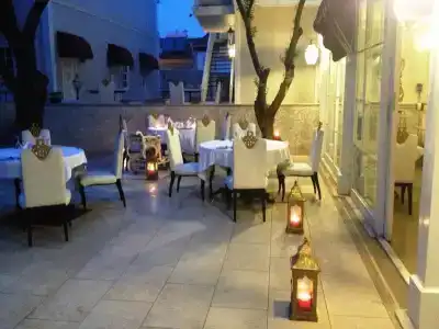Elegance East - 7