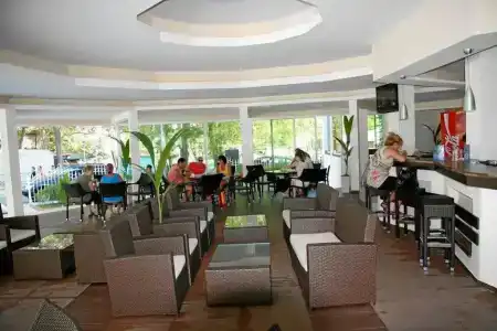 Green Palace - 18