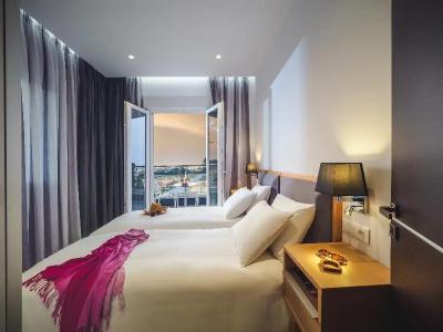 Elysian Suites - 18