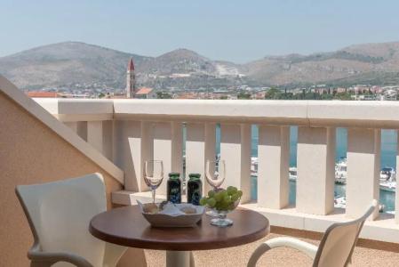 Trogir Palace - 33