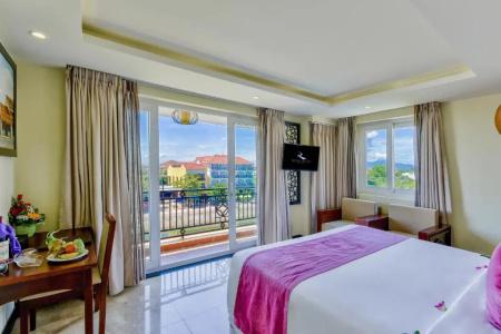 River Suites Hoi An - 78