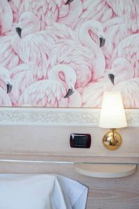 Flamingo - 36
