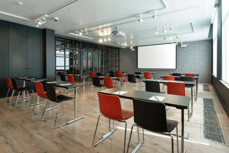 Radisson Red Brussels - 4