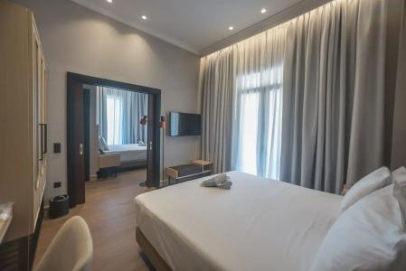 Pefkaki Boutique Loutraki - 4
