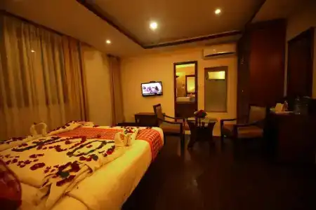 Yellow Pagoda - 47