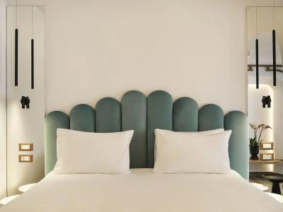 Cresanto Luxury Suites - 5