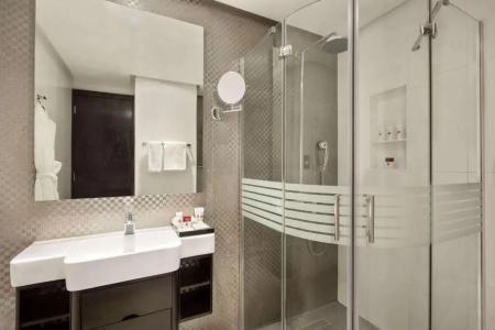 Wyndham Garden - 52