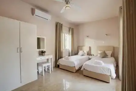 Paradise Village - 4