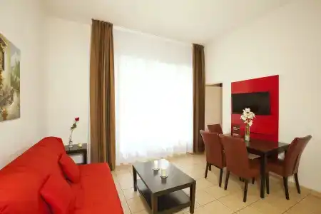 Cerise Carcassonne Sud - 89