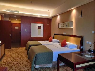 Empark Grand Kunming - 3