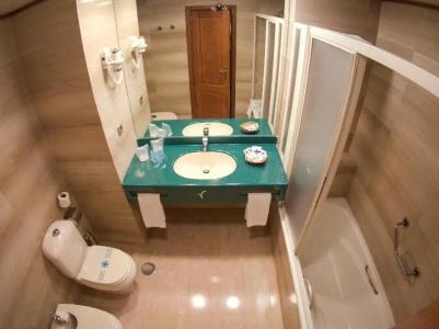 Zentral Center - Adults only - 33