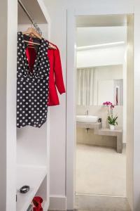 Home Boutique Luxury & Design - 50