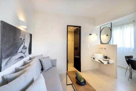 La Stella Suites - 54