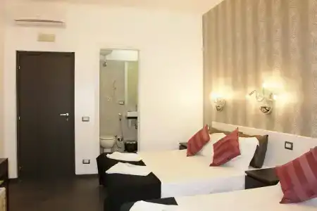 The Place In Rome - 18