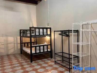 Phuket Old Town Hostel - 29