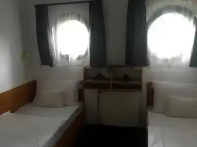 Botel Lisa - 1