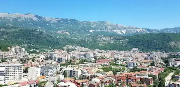 Pierina - 57