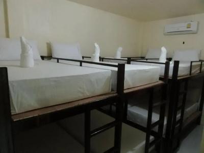 Seventeen Hostel - 18