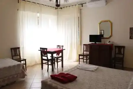 Ianus Guest House - 11