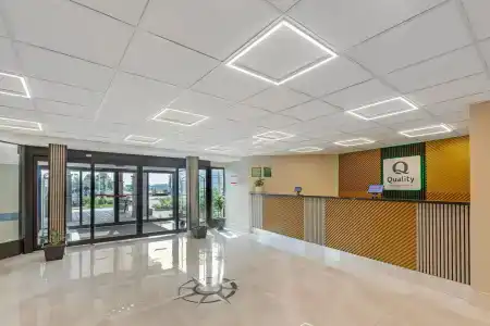 Quality Inn & Suites - 12