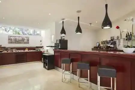 Exe Plaza Delicias - 23