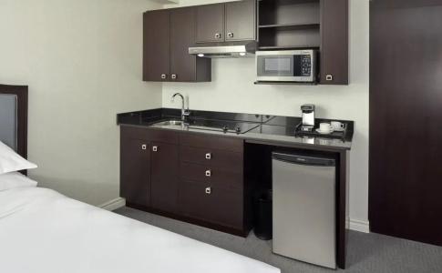 Sheraton Montreal Airport - 16