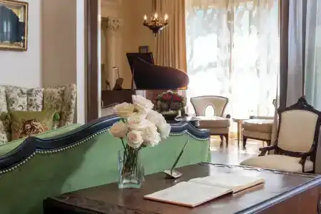 Stonehurst Place Bed & Breakfast - 2