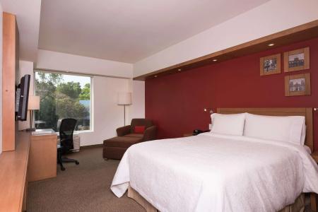 Hampton by Hilton Guadalajara Expo - 5