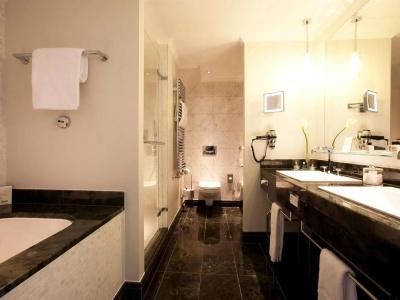 Fairmont Le Montreux Palace - 9