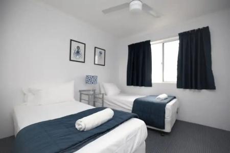 Markham Court - 98