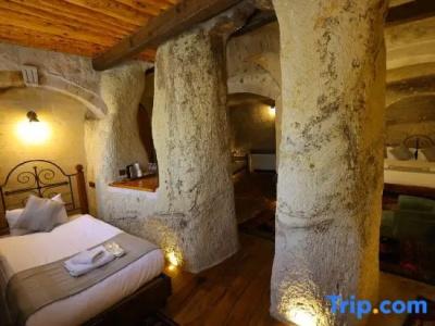 Sarnich Cave Suites - 161