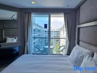 Centara Azure Pattaya - 85