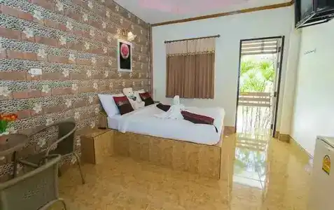 Baan Suan Rim Nam Resort - 4