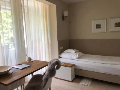ApartChristine - 37