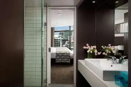 Rydges - 3