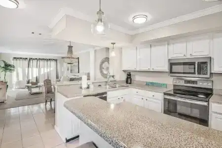 Harbour Point 914 - 19