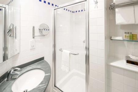 Hilton Garden Inn Bristol City Centre - 8