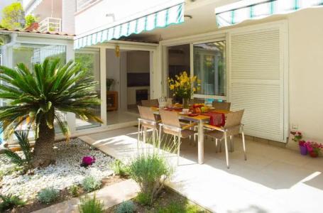 Garden Apartment - 152