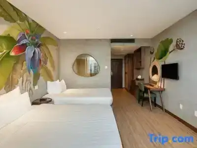 The Light & Spa - 70