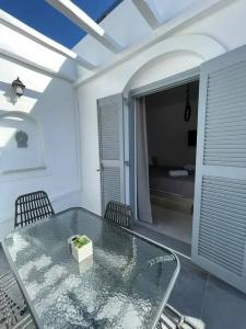 Zoumis Studios - 256