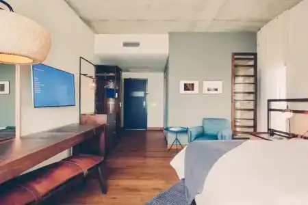 South Congress - 78