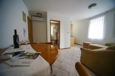 and Rooms Degra - 55