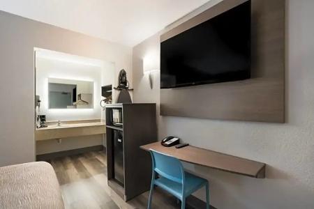 Quality Inn Elk Grove-Sacramento - 35