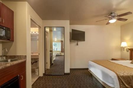 St. George Inn and Suites - 60