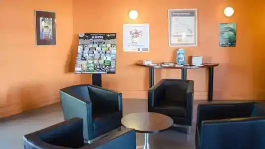 Première Classe Calais Centre-Gare - 16